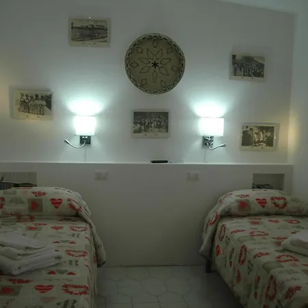 La Terrazza Nocleg ze śniadaniem La Caletta