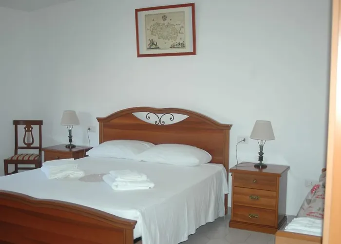 Bed & Breakfast La Terrazza La Caletta