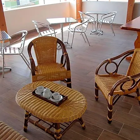 Alojamento de Acomodação e Pequeno-almoço La Terrazza La Caletta