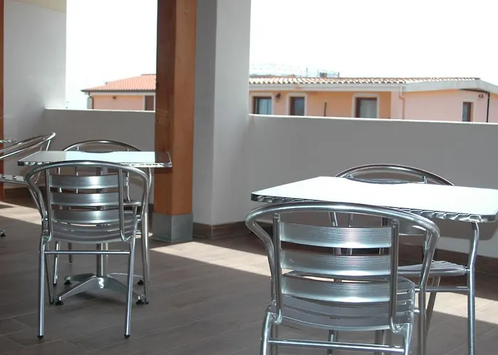 La Terrazza 3* 拉卡勒塔